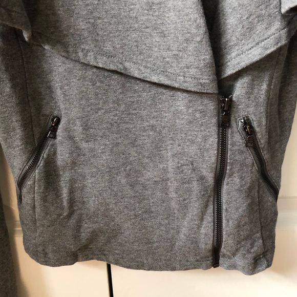 Jacket - Picture 3 of 4